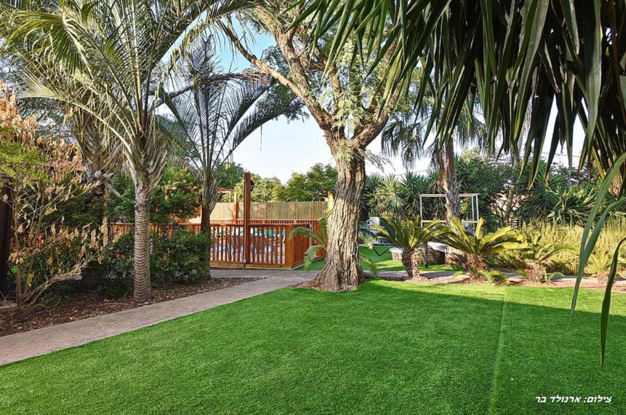 Hawaii Mansion Villa Rosh Pinna Exterior photo