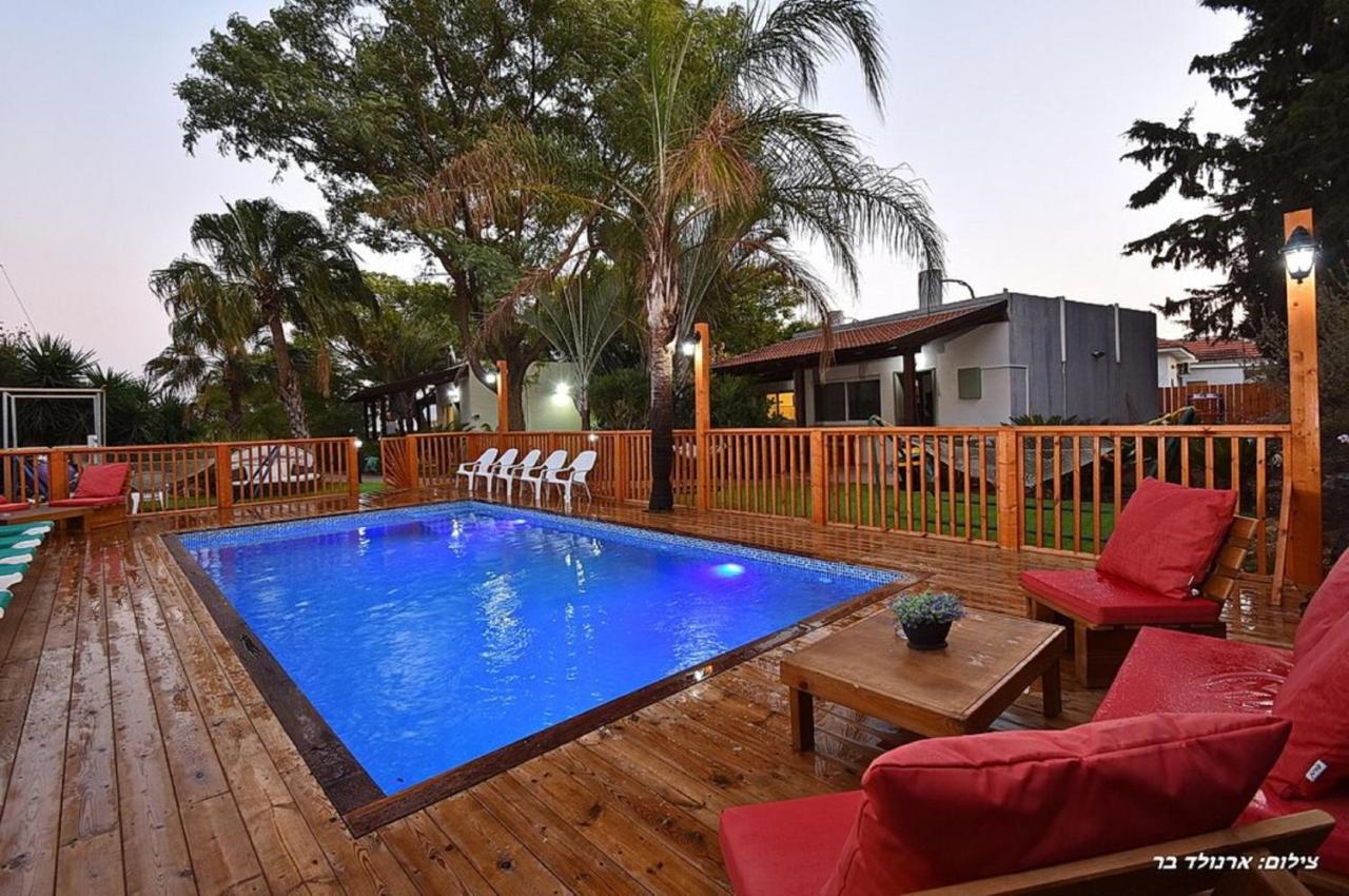 Hawaii Mansion Villa Rosh Pinna Exterior photo